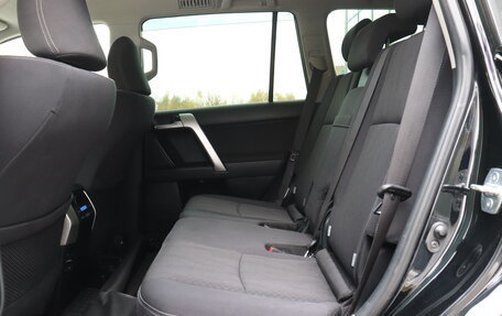 Toyota Land Cruiser Prado 150 рестайлинг 2, 2021 год, 6 500 000 рублей, 18 фотография