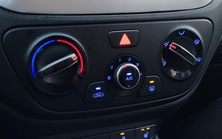 Hyundai Solaris II рестайлинг, 2017 год, 1 240 000 рублей, 15 фотография