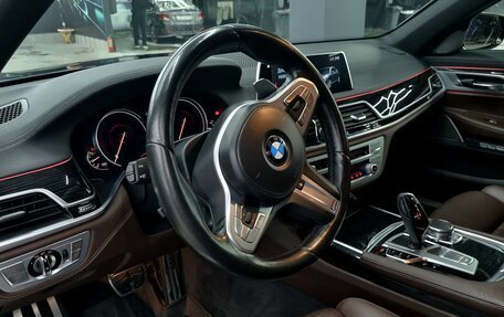 BMW 7 серия, 2018 год, 3 650 000 рублей, 7 фотография
