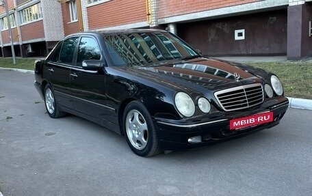 Mercedes-Benz E-Класс, 2001 год, 750 000 рублей, 3 фотография