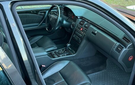 Mercedes-Benz E-Класс, 2001 год, 750 000 рублей, 10 фотография