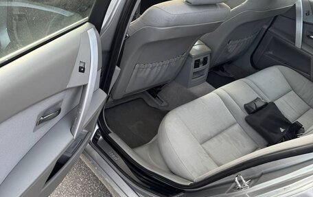 BMW 5 серия, 2004 год, 1 000 000 рублей, 7 фотография