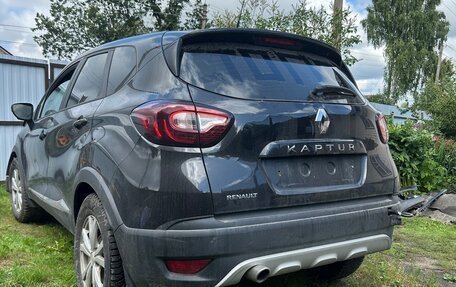 Renault Kaptur I рестайлинг, 2019 год, 600 000 рублей, 1 фотография