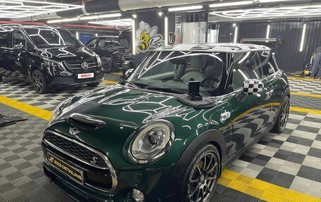 MINI Hatch, 2016 год, 2 100 000 рублей, 2 фотография