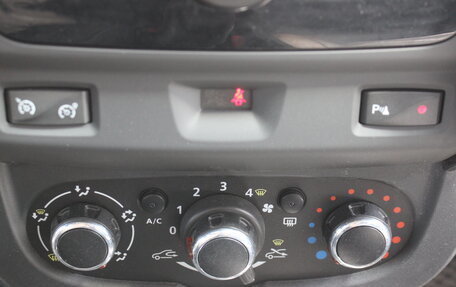 Renault Duster I рестайлинг, 2019 год, 975 000 рублей, 23 фотография