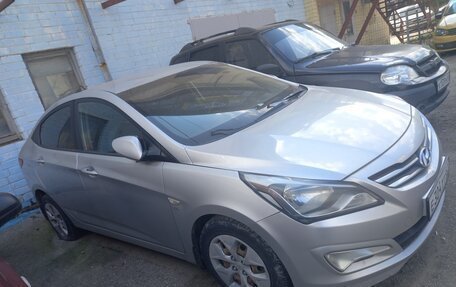 Hyundai Solaris II рестайлинг, 2015 год, 545 900 рублей, 2 фотография