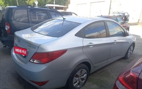 Hyundai Solaris II рестайлинг, 2015 год, 545 900 рублей, 5 фотография