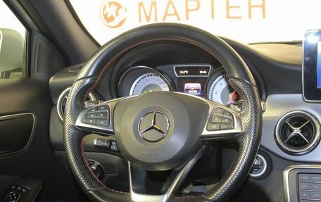 Mercedes-Benz GLA, 2015 год, 1 900 000 рублей, 17 фотография