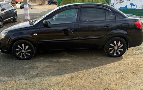 KIA Rio II, 2011 год, 600 000 рублей, 2 фотография