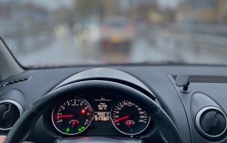 Nissan Qashqai, 2012 год, 920 000 рублей, 32 фотография