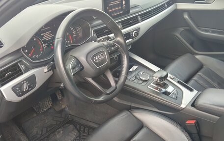 Audi A4, 2019 год, 2 800 000 рублей, 12 фотография