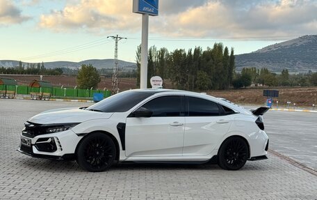 Honda Civic IX, 2018 год, 2 250 000 рублей, 13 фотография