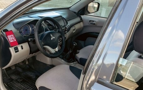 Mitsubishi L200 IV рестайлинг, 2007 год, 895 000 рублей, 13 фотография