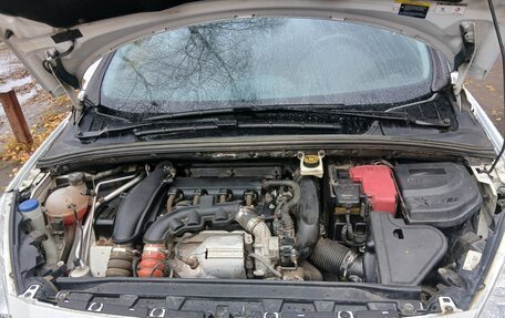 Peugeot 408 I рестайлинг, 2013 год, 915 000 рублей, 7 фотография