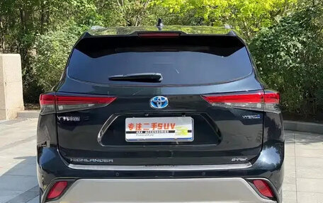 Toyota Highlander, 2022 год, 3 240 077 рублей, 5 фотография