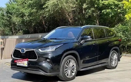 Toyota Highlander, 2022 год, 3 240 077 рублей, 3 фотография