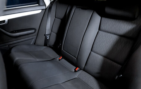 Audi A4, 2005 год, 499 900 рублей, 24 фотография