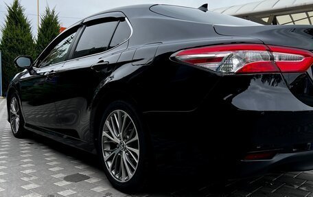 Toyota Camry, 2018 год, 2 150 000 рублей, 9 фотография