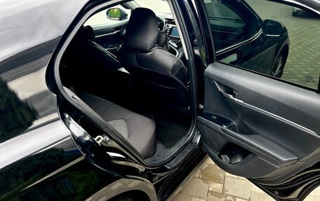 Toyota Camry, 2018 год, 2 150 000 рублей, 16 фотография