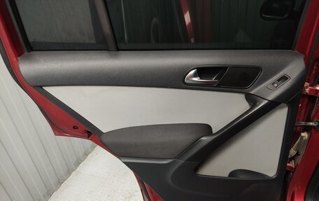 Volkswagen Tiguan I, 2010 год, 870 000 рублей, 14 фотография