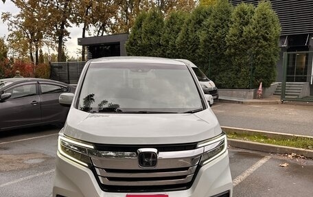 Honda Stepwgn IV, 2021 год, 2 895 000 рублей, 3 фотография