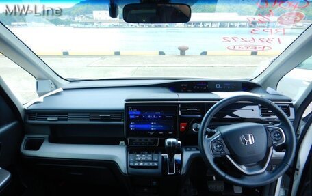 Honda Stepwgn IV, 2021 год, 2 895 000 рублей, 28 фотография