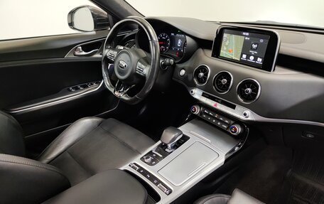 KIA Stinger I, 2018 год, 2 570 000 рублей, 9 фотография