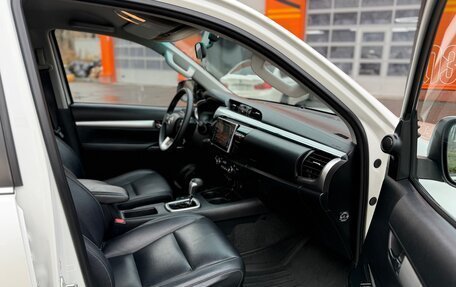 Toyota Hilux VIII, 2016 год, 3 200 000 рублей, 8 фотография