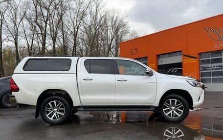 Toyota Hilux VIII, 2016 год, 3 200 000 рублей, 16 фотография