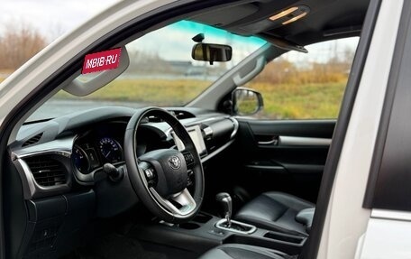 Toyota Hilux VIII, 2016 год, 3 200 000 рублей, 11 фотография