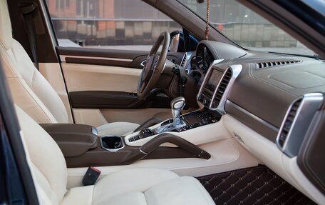 Porsche Cayenne III, 2012 год, 3 000 000 рублей, 18 фотография