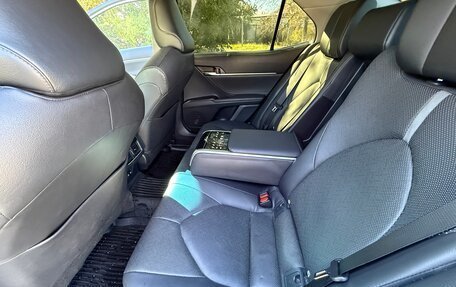 Toyota Camry, 2021 год, 3 850 000 рублей, 11 фотография