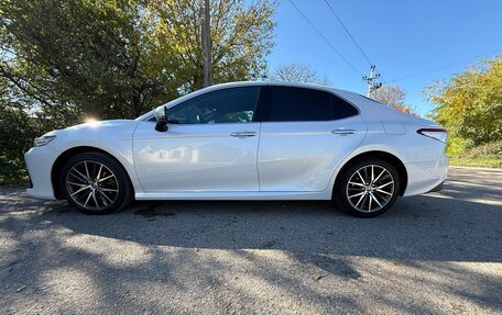 Toyota Camry, 2021 год, 3 850 000 рублей, 6 фотография