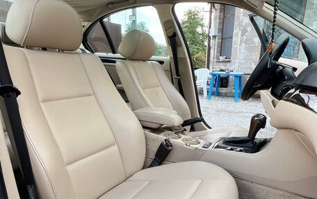 BMW 3 серия, 2004 год, 800 000 рублей, 11 фотография