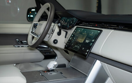 Land Rover Range Rover IV рестайлинг, 2025 год, 26 200 000 рублей, 29 фотография