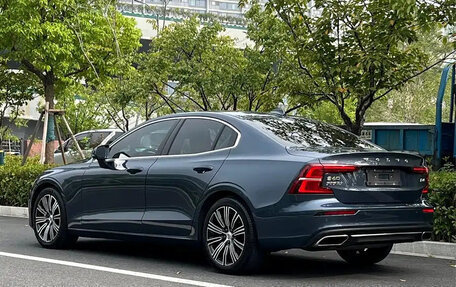 Volvo S60 III, 2022 год, 2 298 511 рублей, 4 фотография