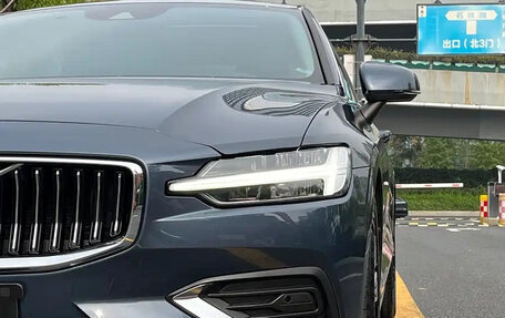 Volvo S60 III, 2022 год, 2 298 511 рублей, 7 фотография