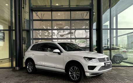 Volkswagen Touareg III, 2015 год, 2 750 000 рублей, 1 фотография