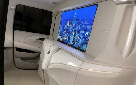 Cadillac Escalade IV, 2019 год, 5 100 000 рублей, 3 фотография