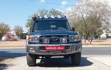 Toyota Land Cruiser 70, 2008 год, 5 500 000 рублей, 2 фотография
