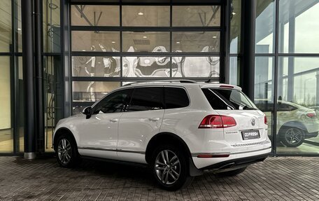 Volkswagen Touareg III, 2015 год, 2 750 000 рублей, 2 фотография