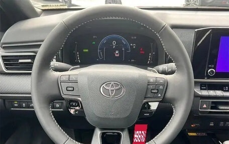 Toyota Camry, 2025 год, 4 308 000 рублей, 13 фотография