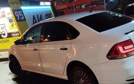 Volkswagen Polo VI (EU Market), 2018 год, 750 000 рублей, 8 фотография