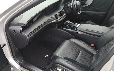 Lexus LS IV, 2018 год, 4 800 000 рублей, 18 фотография