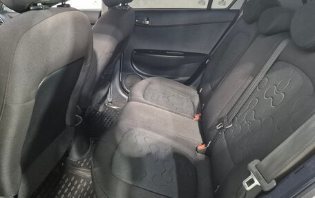 Hyundai i20 IB рестайлинг, 2010 год, 549 000 рублей, 15 фотография