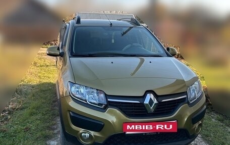 Renault Sandero II рестайлинг, 2015 год, 890 000 рублей, 2 фотография