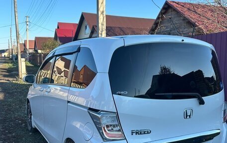 Honda Freed I, 2013 год, 1 399 999 рублей, 1 фотография