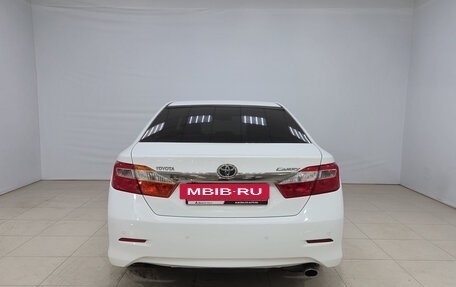 Toyota Camry, 2014 год, 1 590 000 рублей, 5 фотография