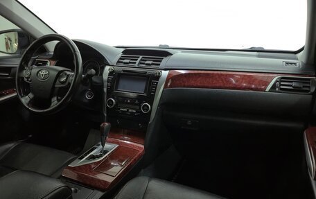 Toyota Camry, 2014 год, 1 590 000 рублей, 12 фотография