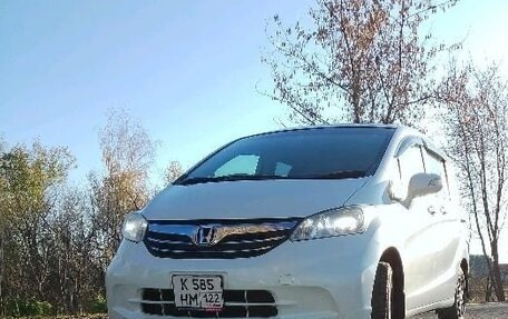 Honda Freed I, 2013 год, 1 399 999 рублей, 4 фотография